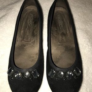 Vionic jeweled flats. Size 9. Worn twice.